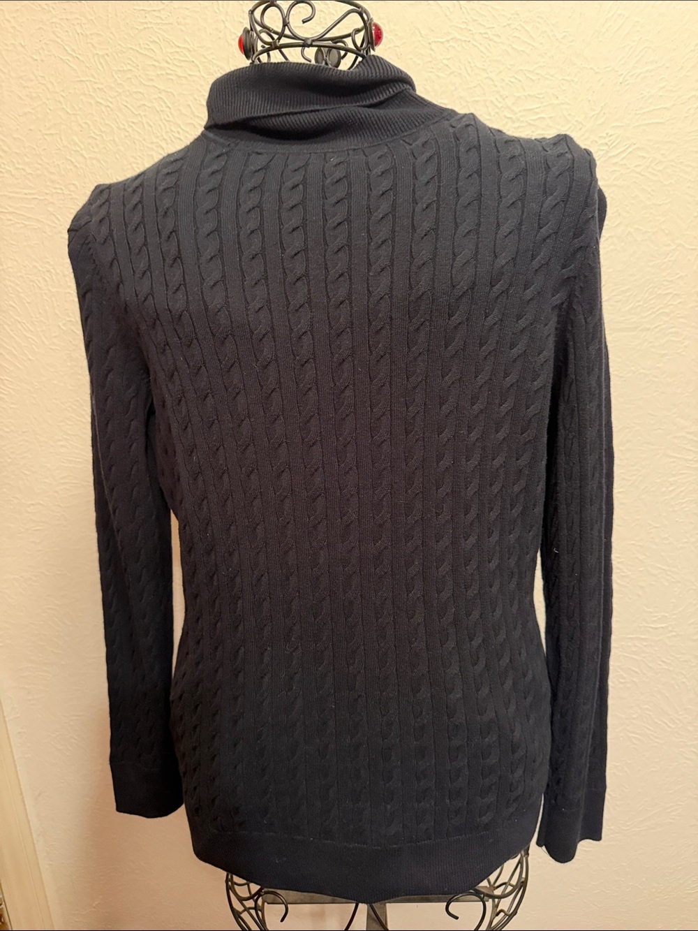 🚠🚠🚠BOGOHO🚠🚠🚠Talbots Womans Black Cable Knit Turtleneck Sweater-Medium Petite - Picture 7 of 8
